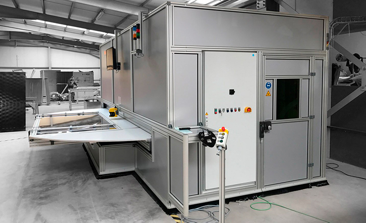 Installation de soudage au laser à l’énergie solaire thermique